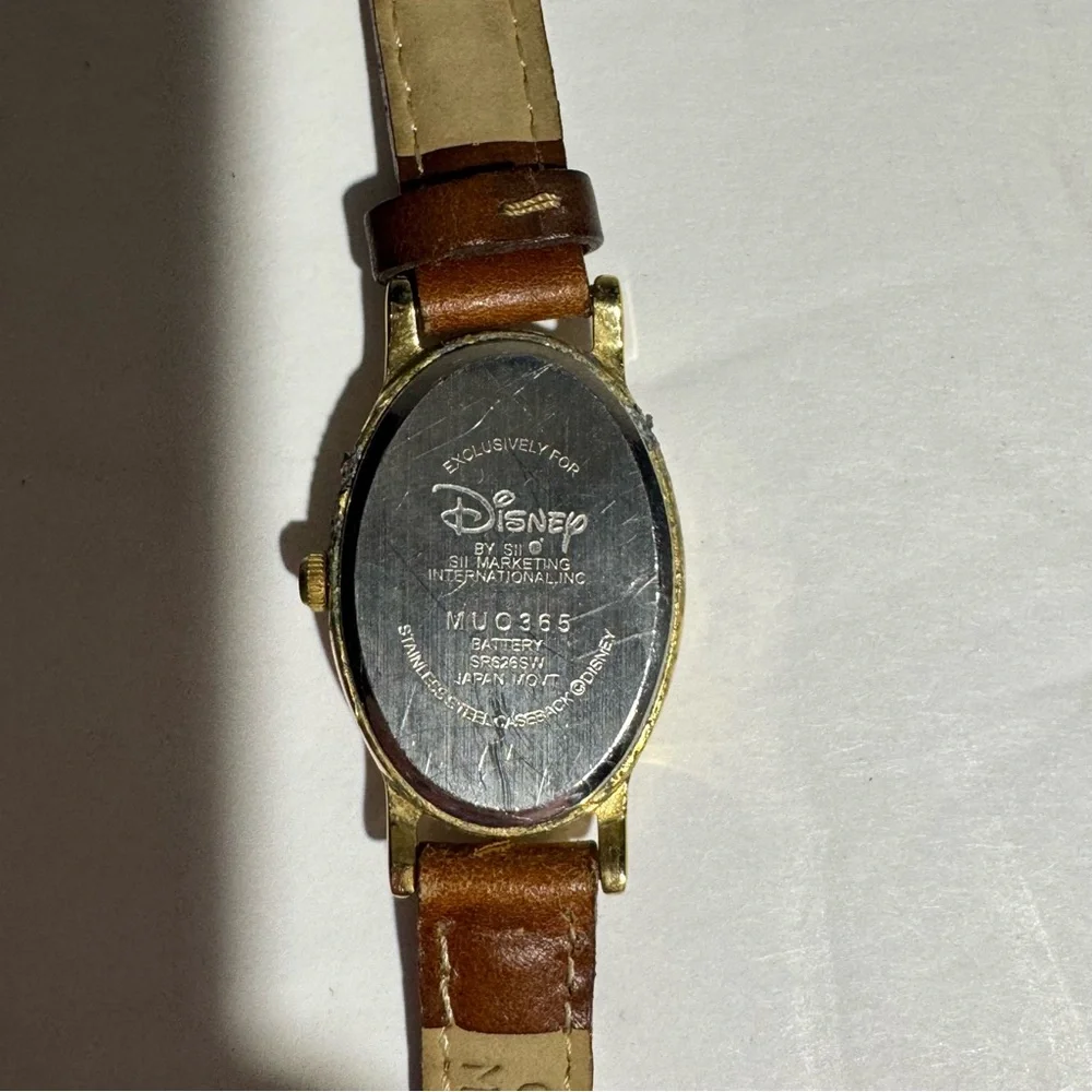 Disney Winnie‎ The Pooh Vintage Watch Leather Band Oval Collector Nostalgia Cute